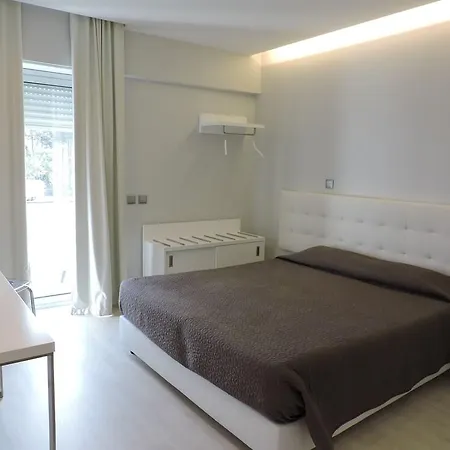 Fatima Guesthouse 2*